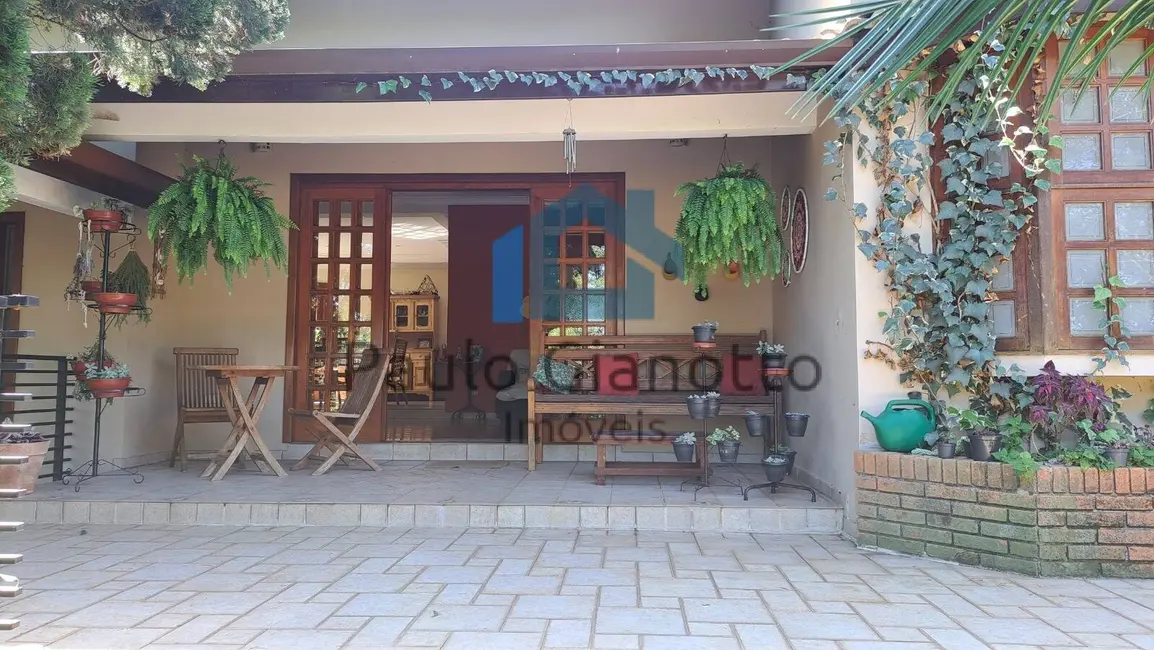 Foto 5 de Casa de Condomínio com 3 quartos à venda, 302m2 em Residencial Euroville, Carapicuiba - SP