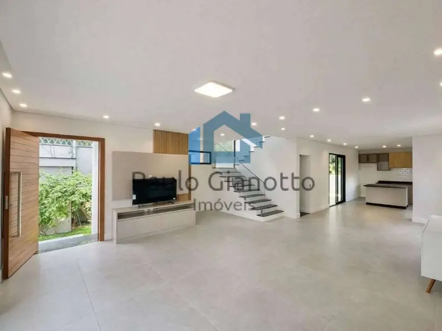 Foto 5 de Casa de Condomínio com 3 quartos à venda e para alugar, 326m2 em Chácara do Refúgio, Carapicuiba - SP