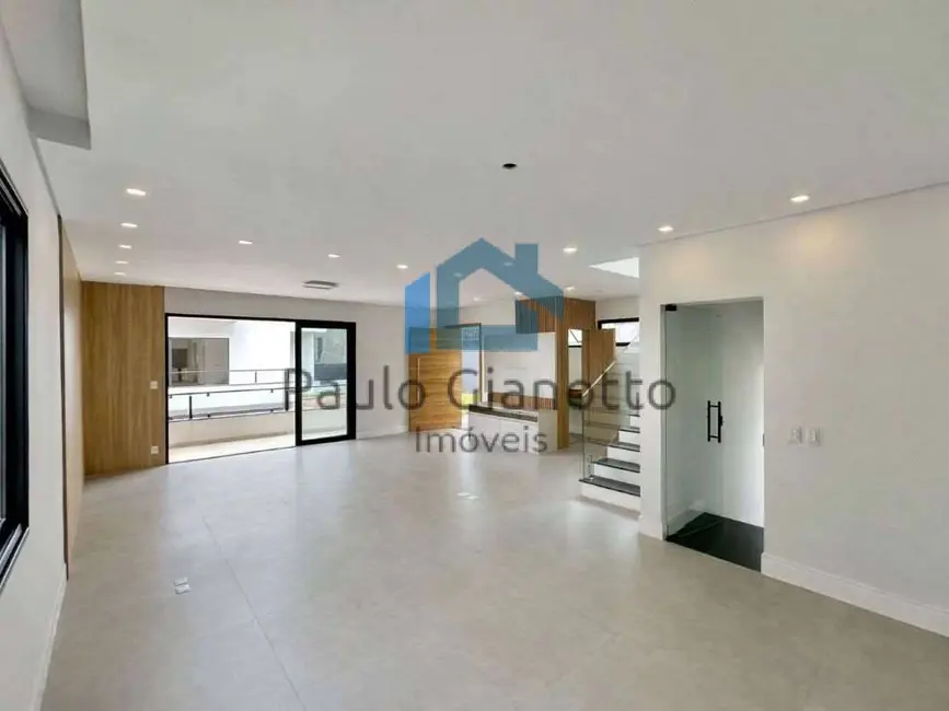 Foto 8 de Casa de Condomínio com 3 quartos à venda e para alugar, 326m2 em Chácara do Refúgio, Carapicuiba - SP