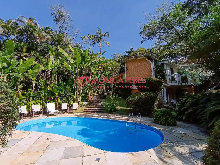 Foto 1 de Casa com 5 quartos à venda, 350m2 em Ubatuba - SP