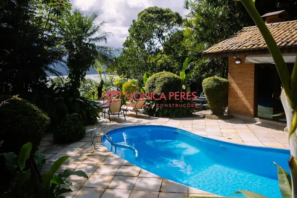 Foto 3 de Casa com 5 quartos à venda, 350m2 em Ubatuba - SP