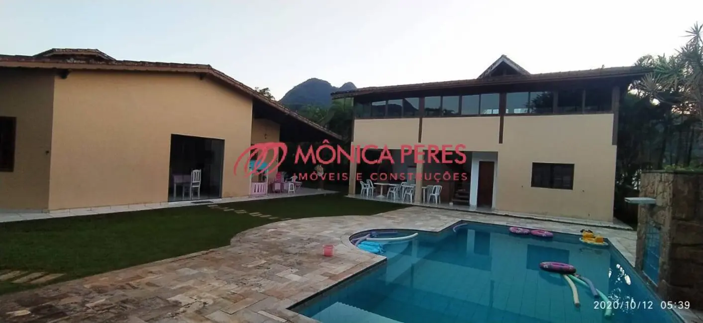 Foto 1 de Casa com 3 quartos à venda em Ubatuba - SP