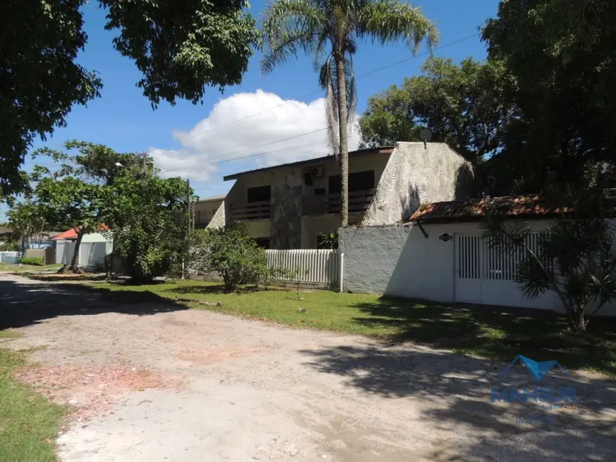Foto 4 de Sobrado com 5 quartos à venda, 720m2 em Pontal Do Parana - PR