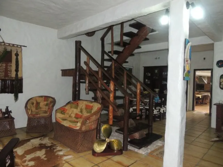 Foto 3 de Sobrado com 5 quartos à venda, 720m2 em Pontal Do Parana - PR