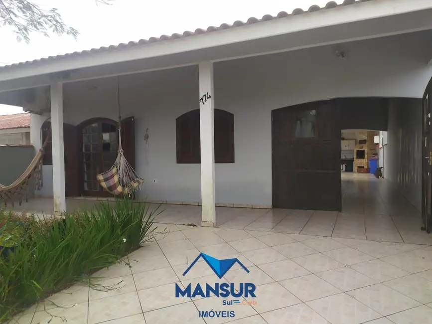 Foto 3 de Casa com 4 quartos à venda, 455m2 em Pontal do Sul, Pontal Do Parana - PR