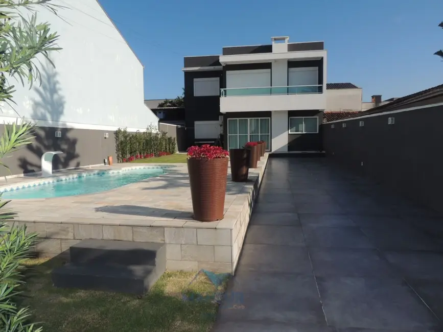 Foto 1 de Sobrado com 4 quartos à venda, 300m2 em Matinhos - PR