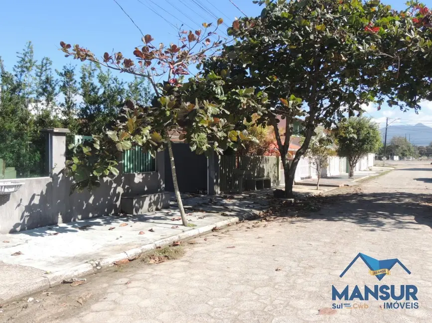 Sobrado com 4 quartos à venda, 300m2 em Matinhos - PR - imagem 3 Foto 3 de Sobrado com 4 quartos à venda, 300m2 em Matinhos - PR