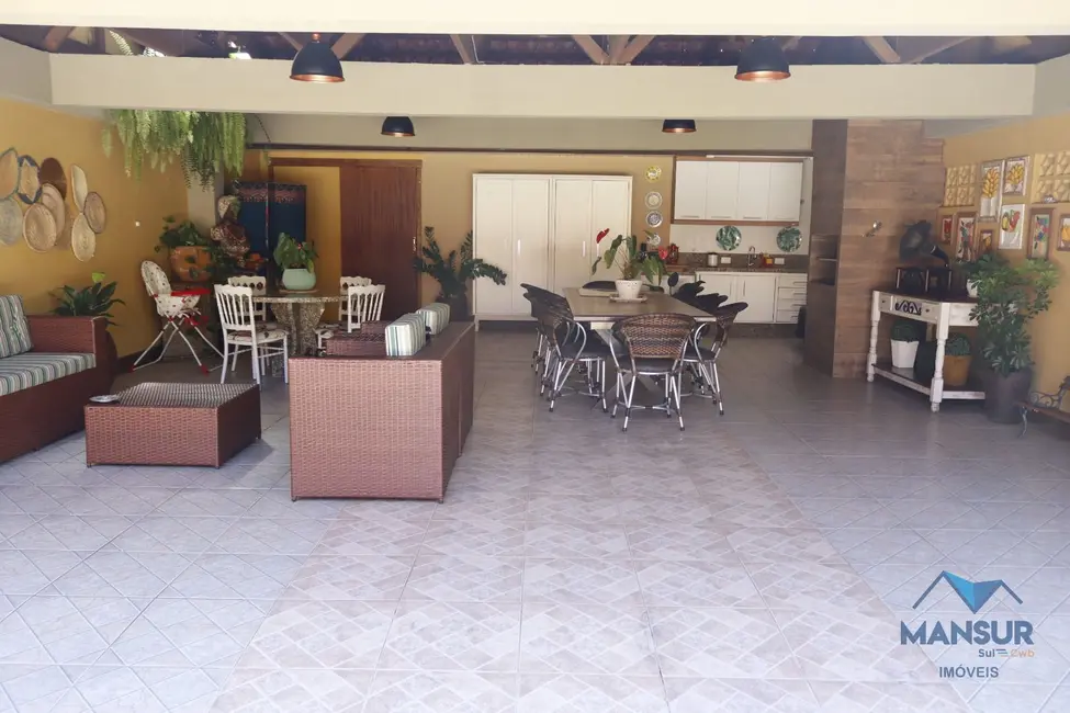 Foto 5 de Casa com 4 quartos à venda, 1520m2 em Pontal do Sul, Pontal Do Parana - PR