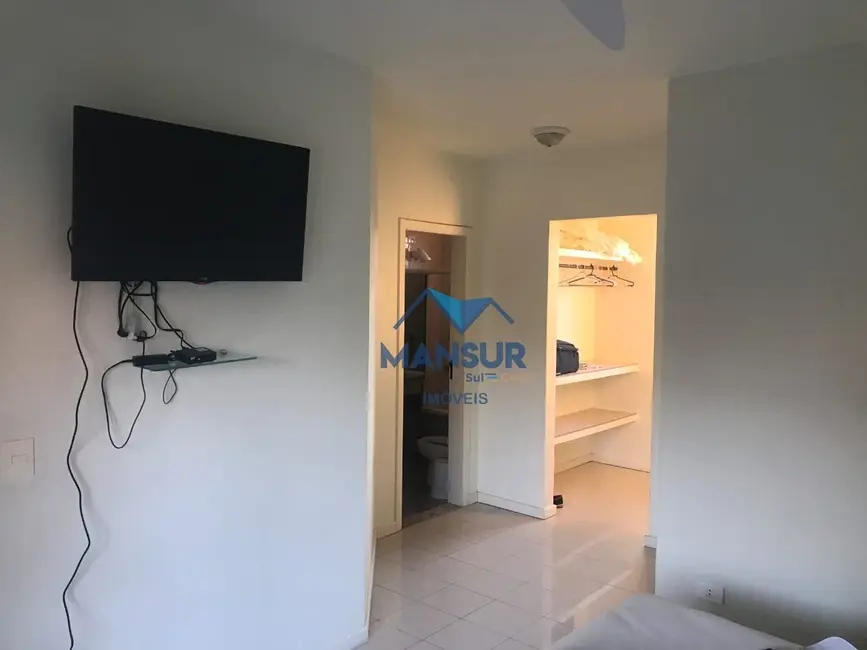 Foto 9 de Casa com 5 quartos à venda, 603m2 em Pontal Do Parana - PR