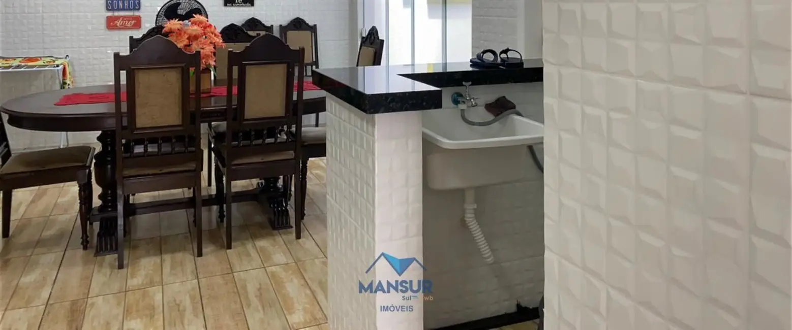 Foto 6 de Casa com 2 quartos à venda, 136m2 em Centro, Matinhos - PR