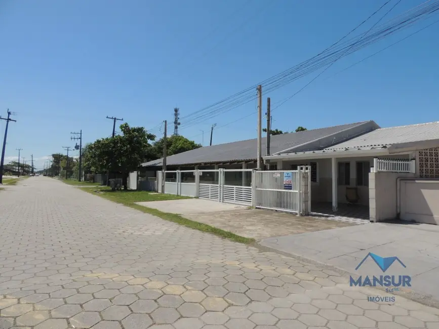 Foto 4 de Casa com 2 quartos à venda, 108m2 em Pontal do Sul, Pontal Do Parana - PR