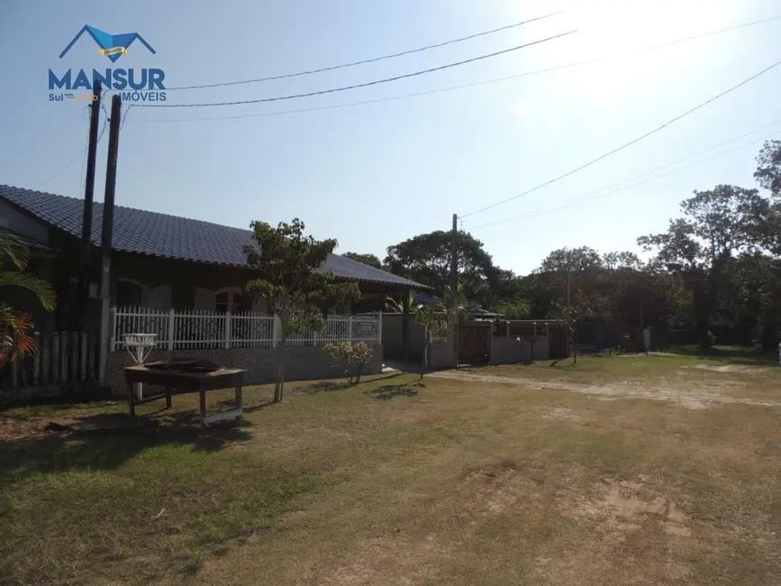 Casa com 3 quartos à venda, 455m2 em Pontal do Sul, Pontal Do Parana - PR - imagem 4 Foto 4 de Casa com 3 quartos à venda, 455m2 em Pontal do Sul, Pontal Do Parana - PR
