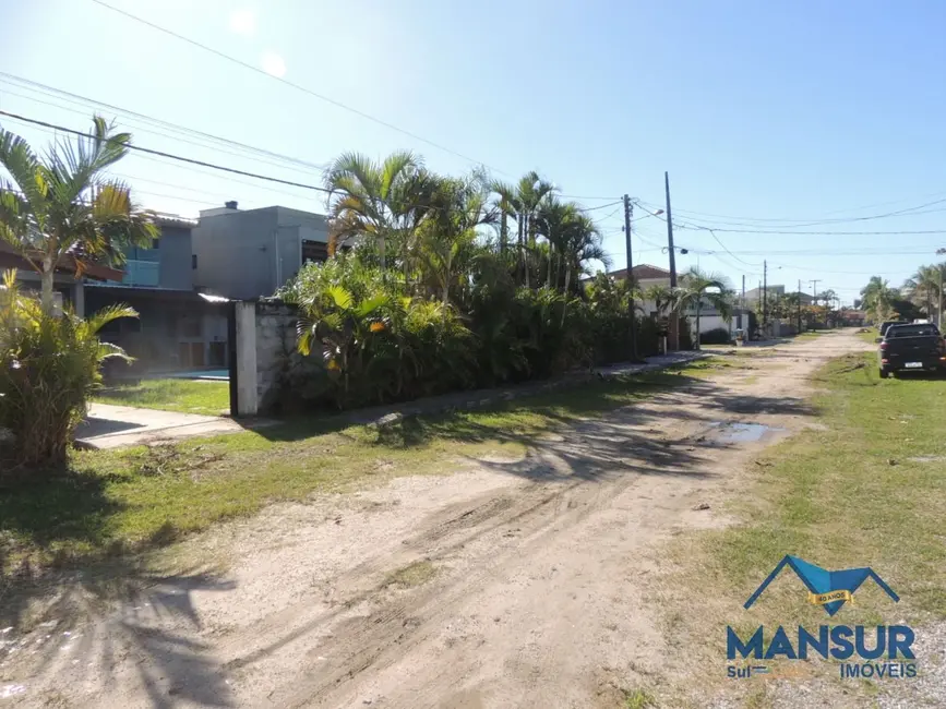 Foto 4 de Sobrado com 4 quartos à venda, 330m2 em Pontal Do Parana - PR