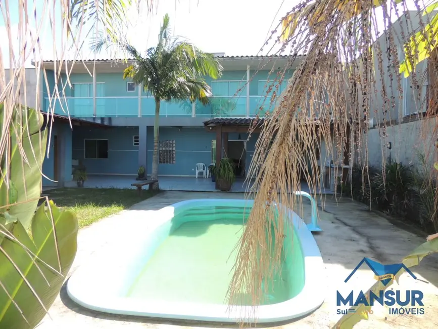 Sobrado com 4 quartos à venda, 330m2 em Pontal Do Parana - PR - imagem 8 Foto 8 de Sobrado com 4 quartos à venda, 330m2 em Pontal Do Parana - PR