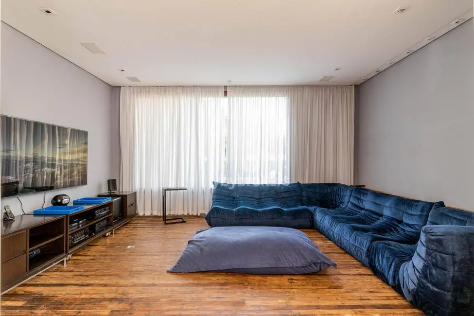 Casa de Condomínio com 6 quartos à venda, 2660m2 em Helvétia Country, Indaiatuba - SP - imagem 3 Foto 3 de Casa de Condomínio com 6 quartos à venda, 2660m2 em Helvétia Country, Indaiatuba - SP