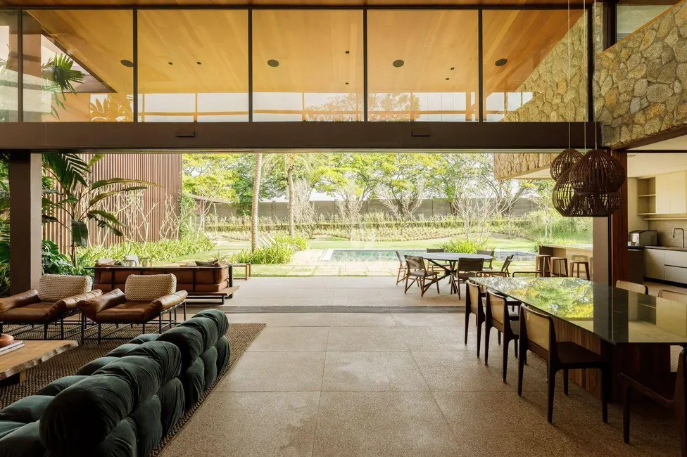 Casa de Condomínio com 5 quartos à venda, 1840m2 em Monte Mor - SP - imagem 2 Foto 2 de Casa de Condomínio com 5 quartos à venda, 1840m2 em Monte Mor - SP