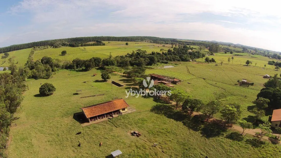 Foto 2 de Fazenda / Haras com 3 quartos à venda, 1936000m2 em Quadra - SP