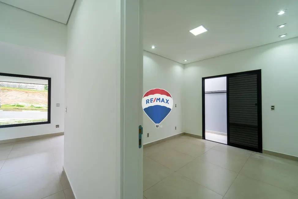 Foto 6 de Casa de Condomínio com 3 quartos à venda, 250m2 em Cabreuva - SP