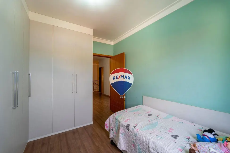 Casa com 4 quartos à venda, 240m2 em Jardim Quintas das Videiras, Jundiai - SP - imagem 9 Foto 9 de Casa com 4 quartos à venda, 240m2 em Jardim Quintas das Videiras, Jundiai - SP