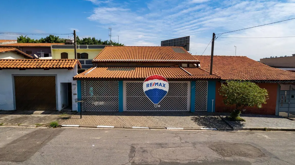 Foto 4 de Casa com 3 quartos à venda, 250m2 em Altos de Jordanésia (Jordanésia), Cajamar - SP