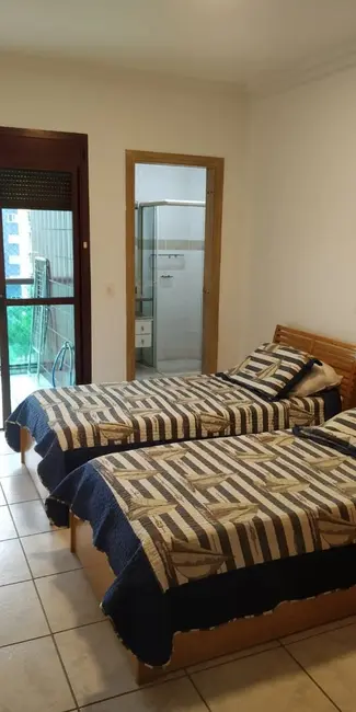 Foto 6 de Apartamento com 4 quartos à venda, 196m2 em Bertioga - SP