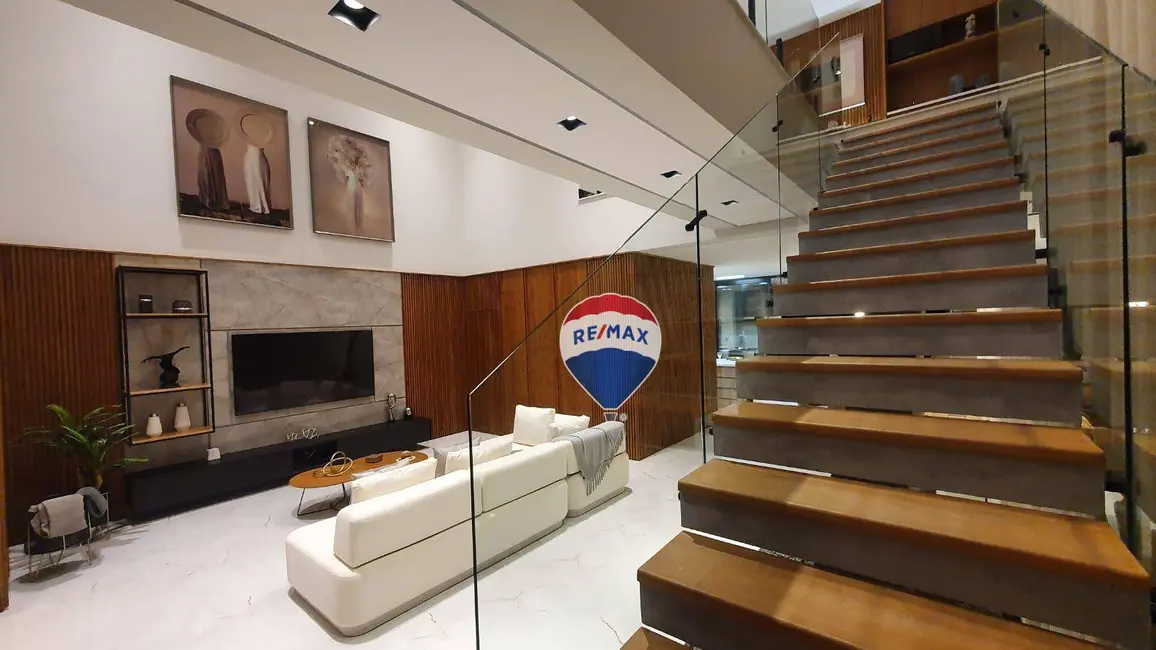 Casa com 5 quartos à venda, 420m2 em Riviera de São Lourenço, Bertioga - SP - imagem 3 Foto 3 de Casa com 5 quartos à venda, 420m2 em Riviera de São Lourenço, Bertioga - SP