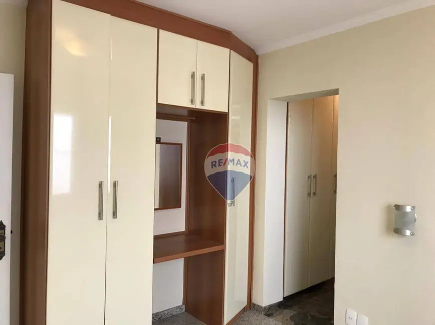 Foto 10 de Casa com 3 quartos para alugar, 189m2 em Vila Nova Esperia, Jundiai - SP