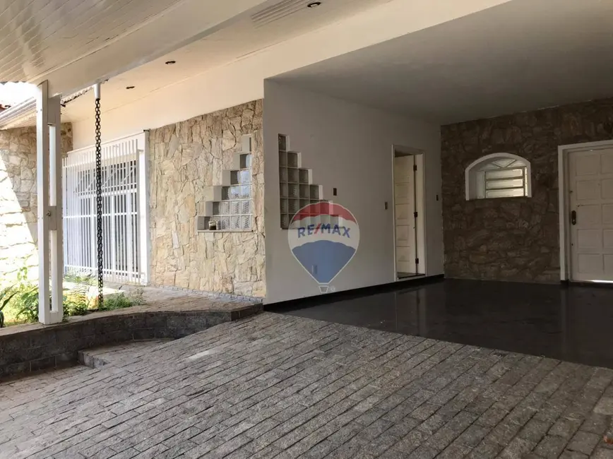 Foto 1 de Casa com 3 quartos para alugar, 189m2 em Vila Nova Esperia, Jundiai - SP