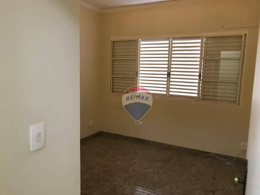 Foto 8 de Casa com 3 quartos para alugar, 189m2 em Vila Nova Esperia, Jundiai - SP