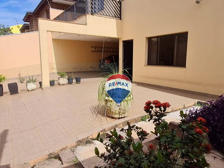 Casa com 3 quartos à venda, 350m2 em Jardim Paulista I, Jundiai - SP - imagem 2 Foto 2 de Casa com 3 quartos à venda, 350m2 em Jardim Paulista I, Jundiai - SP