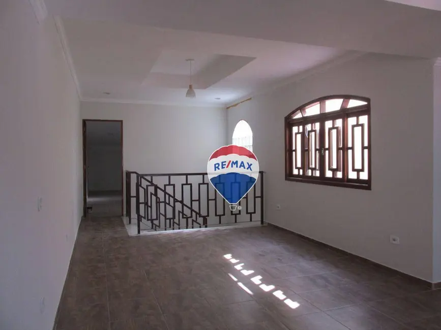 Foto 4 de Casa com 3 quartos à venda e para alugar, 125m2 em Altos de Jordanésia (Jordanésia), Cajamar - SP