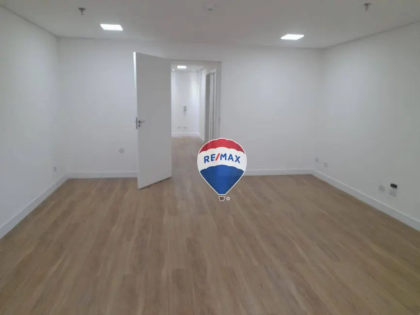 Foto 7 de Sala Comercial à venda e para alugar, 38m2 em Vila Boaventura, Jundiai - SP