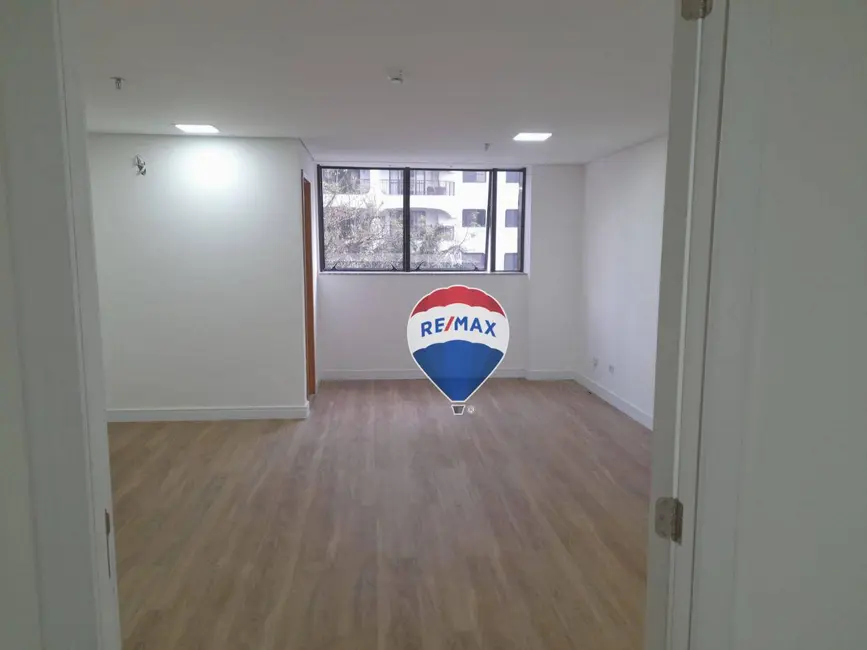 Foto 6 de Sala Comercial à venda e para alugar, 38m2 em Vila Boaventura, Jundiai - SP