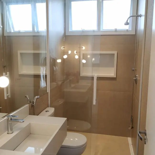 Foto 3 de Casa com 7 quartos à venda, 413m2 em Riviera de São Lourenço, Bertioga - SP