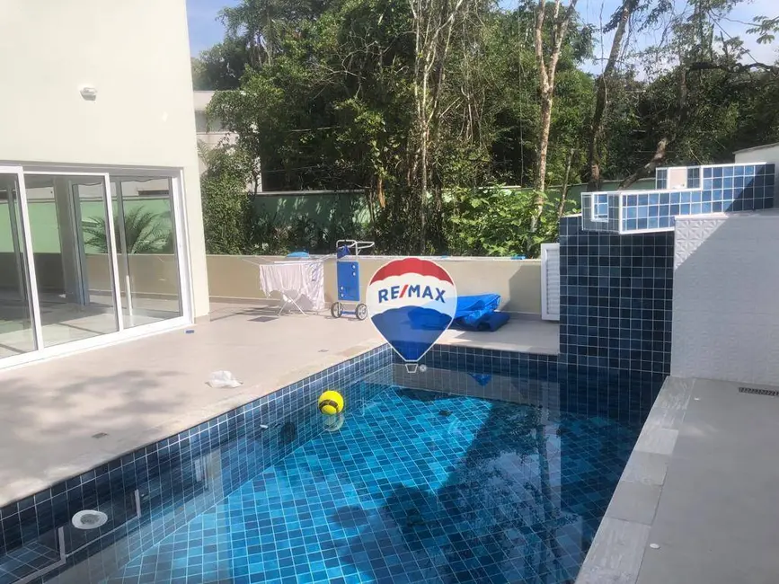 Casa com 4 quartos à venda, 416m2 em Bertioga - SP - imagem 3 Foto 3 de Casa com 4 quartos à venda, 416m2 em Bertioga - SP