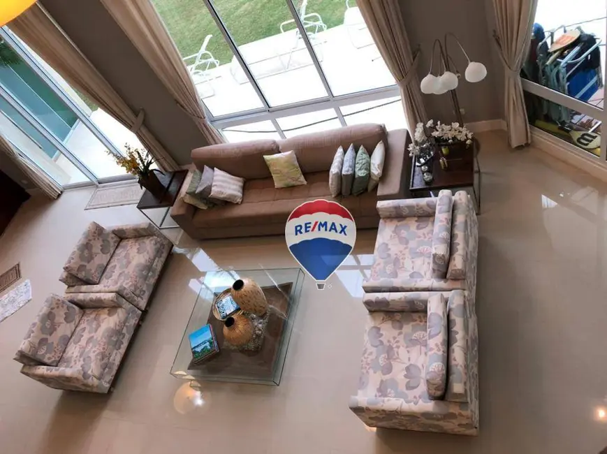 Casa com 5 quartos para alugar em Bertioga - SP - imagem 3 Foto 3 de Casa com 5 quartos para alugar em Bertioga - SP