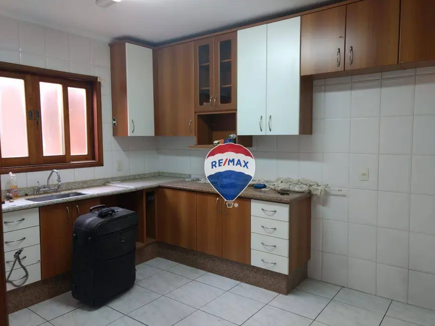 Casa com 3 quartos para alugar, 251m2 em Vila das Hortências, Jundiai - SP - imagem 2 Foto 2 de Casa com 3 quartos para alugar, 251m2 em Vila das Hortências, Jundiai - SP