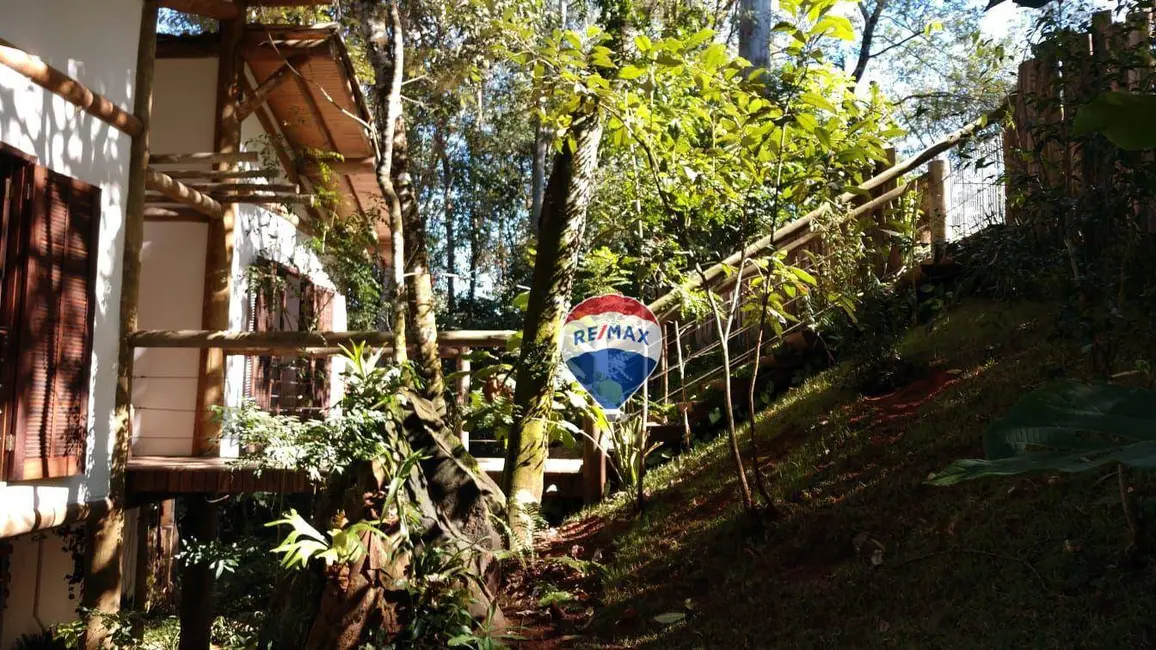 Armazém / Galpão com 3 quartos à venda, 1600m2 em Cajamar - SP - imagem 4 Foto 4 de Armazém / Galpão com 3 quartos à venda, 1600m2 em Cajamar - SP