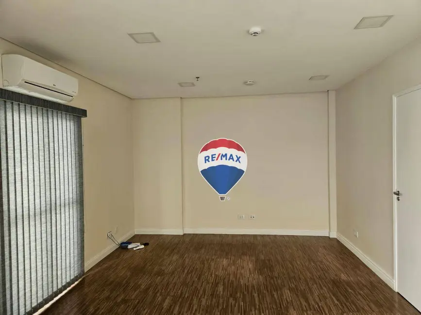 Sala Comercial para alugar, 47m2 em Chácara Urbana, Jundiai - SP - imagem 7 Foto 7 de Sala Comercial para alugar, 47m2 em Chácara Urbana, Jundiai - SP
