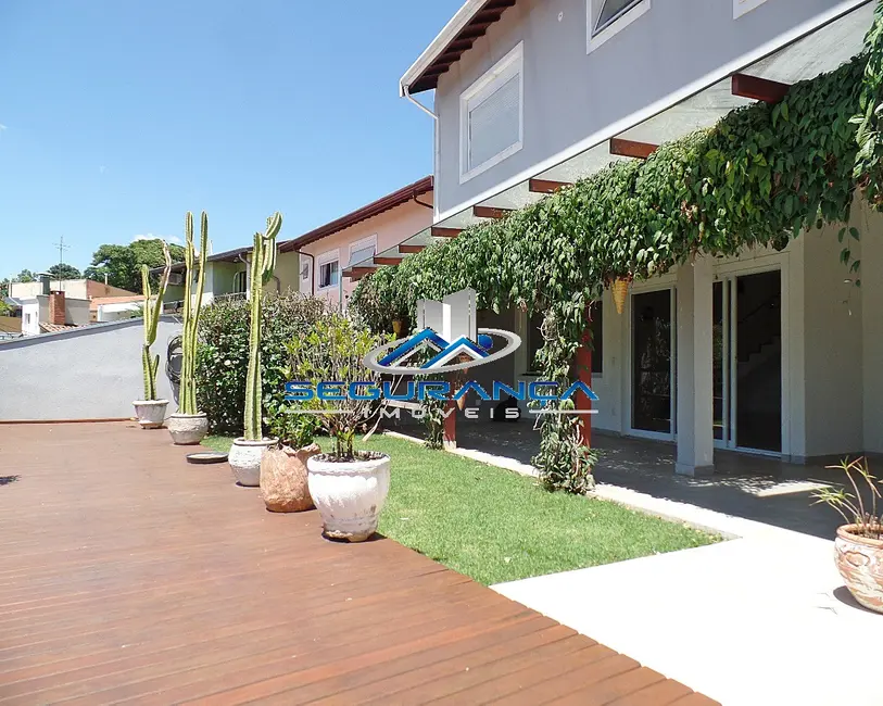 Foto 1 de Casa com 3 quartos à venda, 305m2 em Parque São Quirino, Campinas - SP