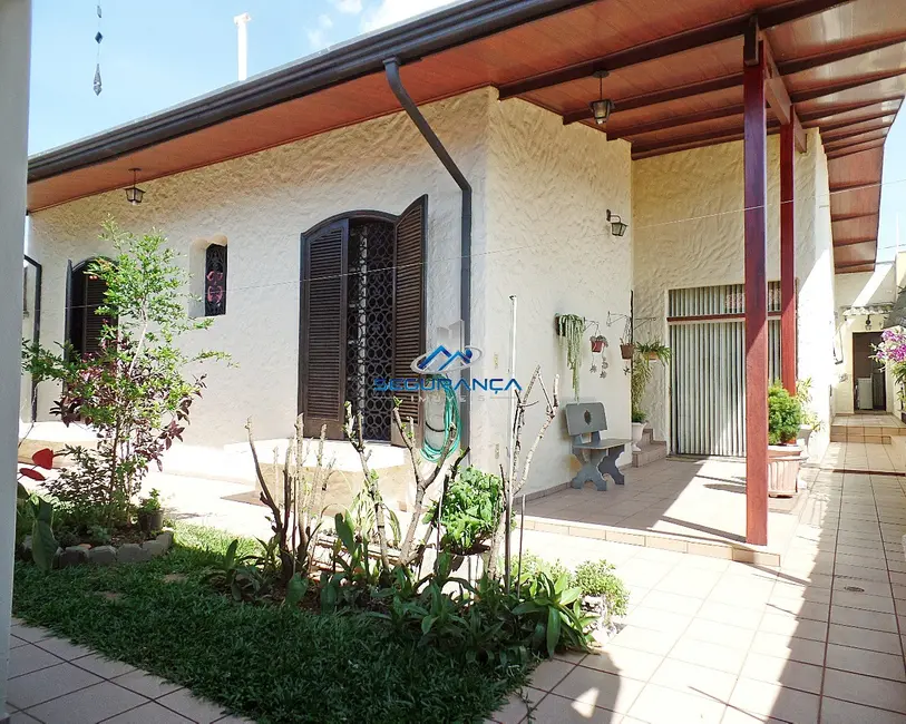 Foto 1 de Casa com 3 quartos à venda, 260m2 em Taquaral, Campinas - SP