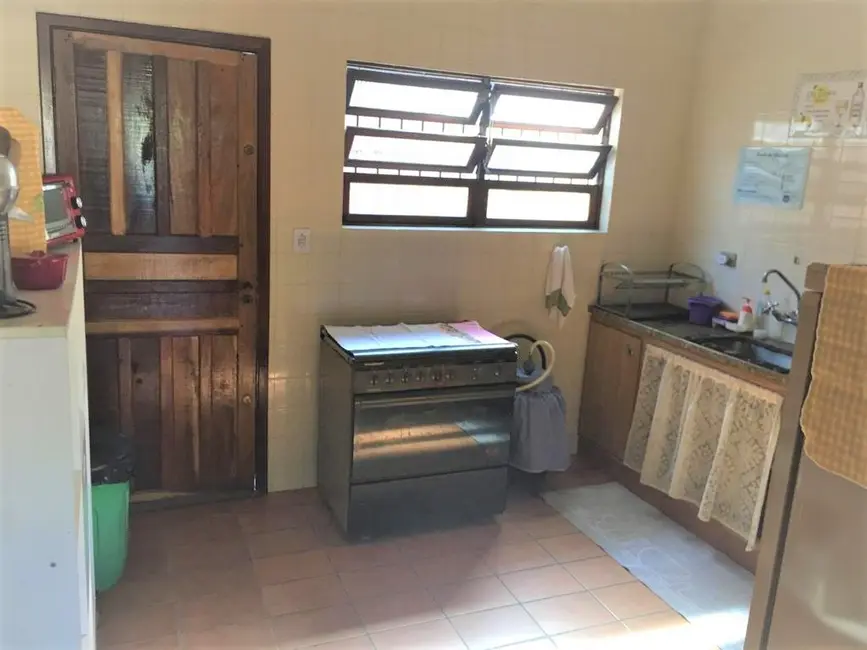 Foto 2 de Casa com 4 quartos à venda, 211m2 em Itanhaem - SP