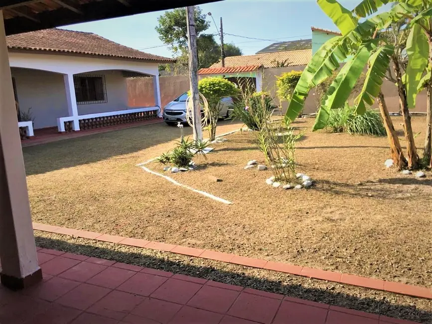 Foto 1 de Casa com 4 quartos à venda, 211m2 em Itanhaem - SP