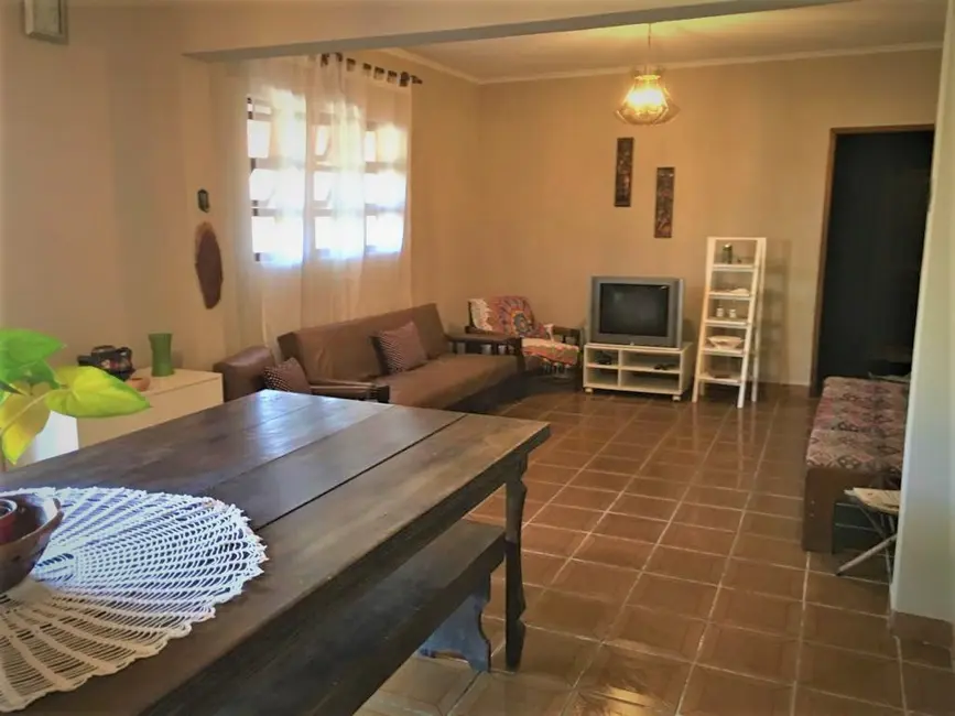 Foto 5 de Casa com 4 quartos à venda, 211m2 em Itanhaem - SP