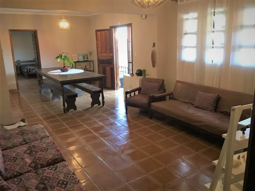 Foto 6 de Casa com 4 quartos à venda, 211m2 em Itanhaem - SP