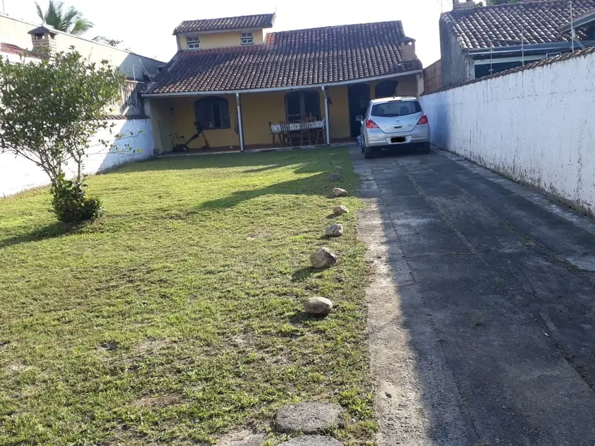 Foto 1 de Casa com 1 quarto à venda, 72m2 em Itanhaem - SP