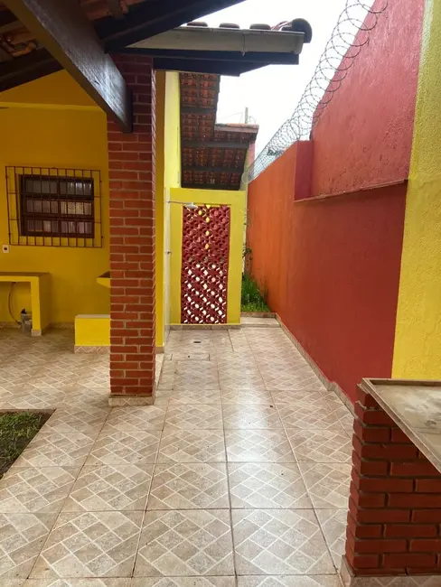 Foto 3 de Casa com 2 quartos à venda, 119m2 em Itanhaem - SP