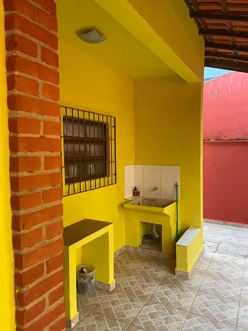 Foto 5 de Casa com 2 quartos à venda, 119m2 em Itanhaem - SP