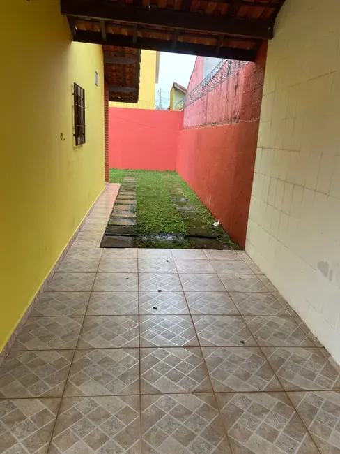 Foto 7 de Casa com 2 quartos à venda, 119m2 em Itanhaem - SP