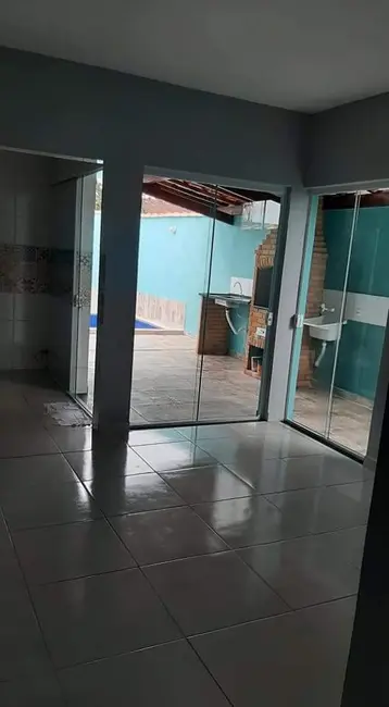 Foto 4 de Casa com 2 quartos à venda, 67m2 em Itanhaem - SP